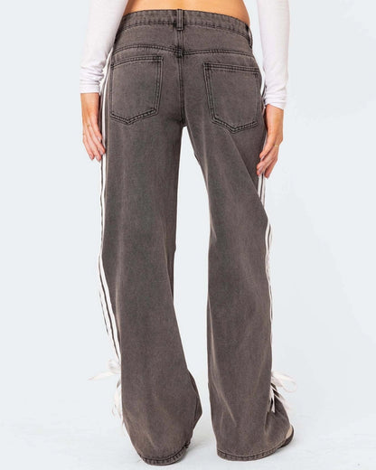 WIDE-LEG STRAIGHT LEG JEANS WITH SIDE STRETCH