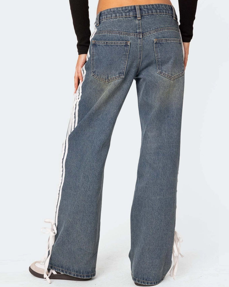 WIDE-LEG STRAIGHT LEG JEANS WITH SIDE STRETCH