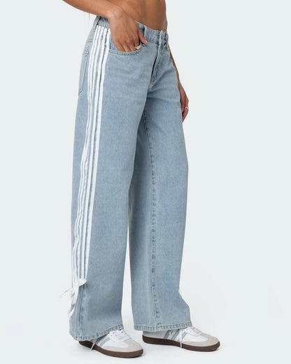 WIDE-LEG STRAIGHT LEG JEANS WITH SIDE STRETCH
